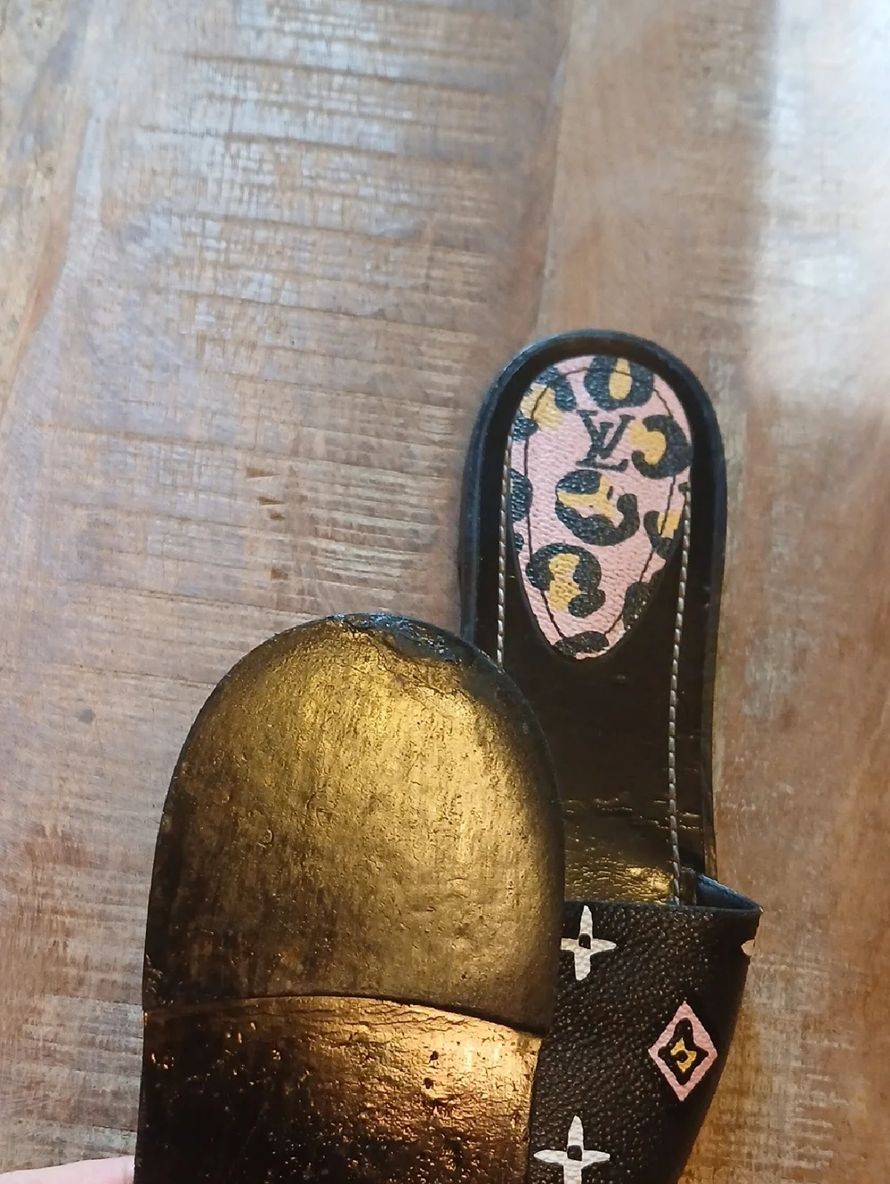 Louis Vuitton Wild at Heart Bold Monogram NL 0231 FlatSlide